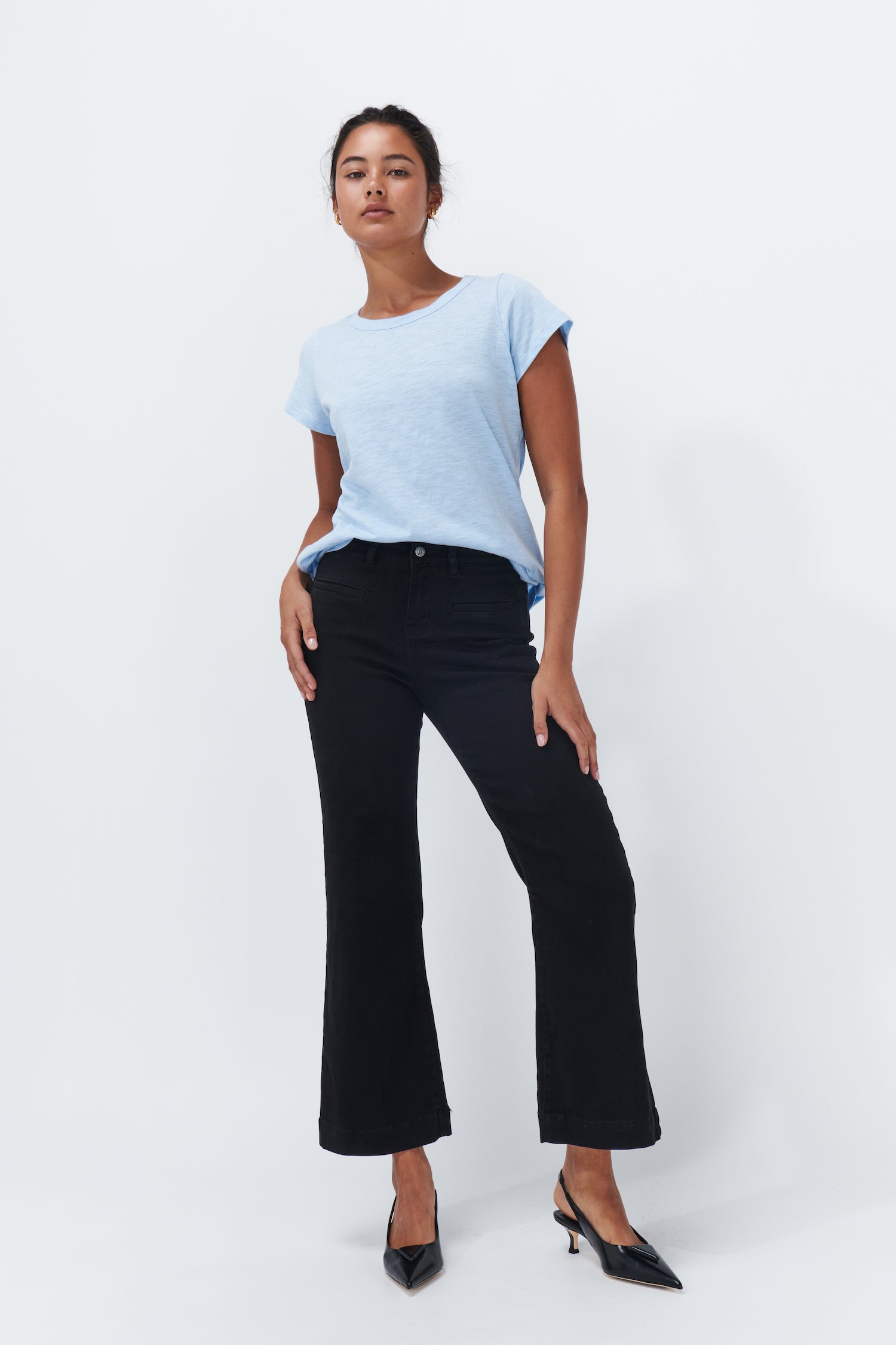 Freya Jean in Black Freya Jean in Black