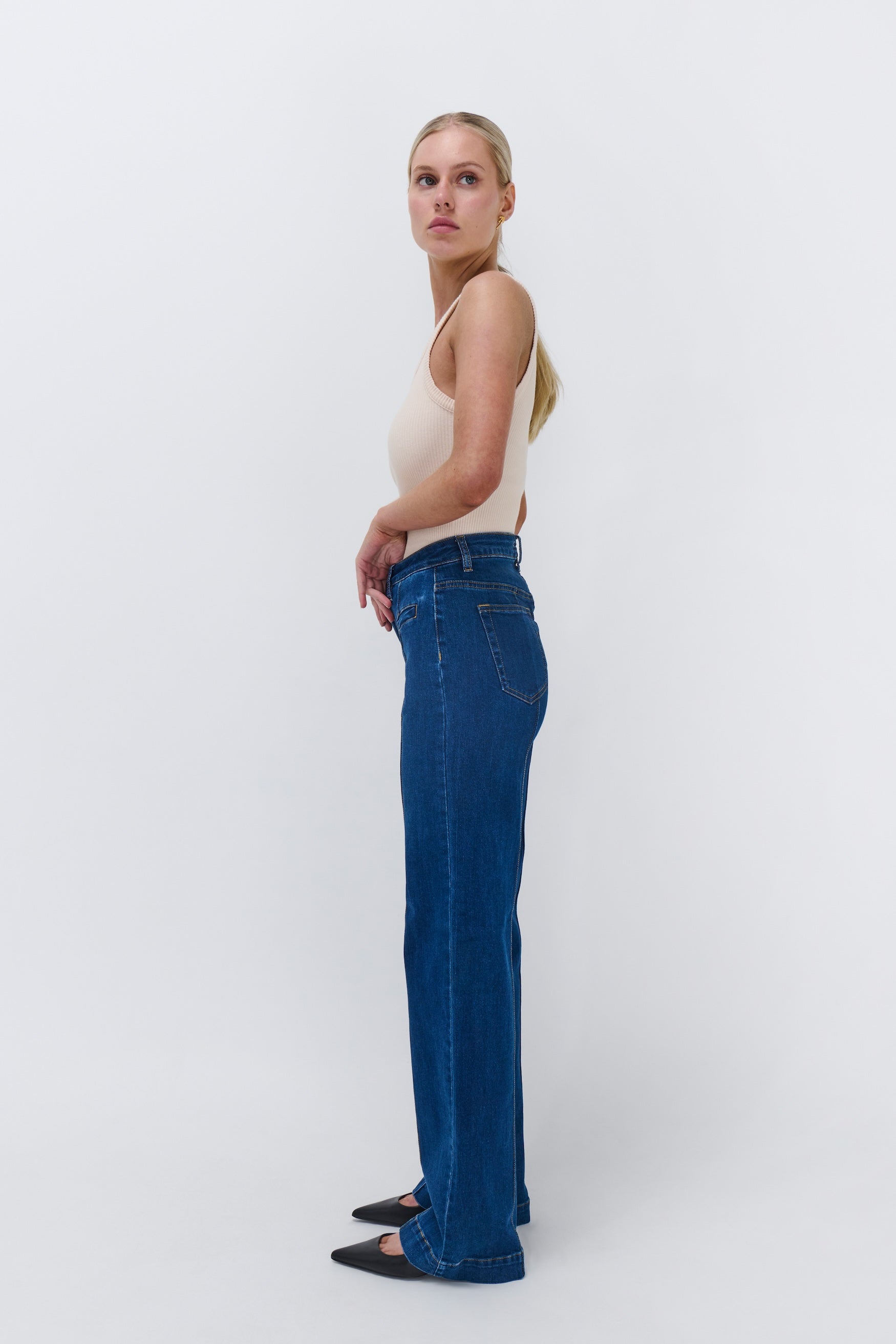 Brooke Jean in Mid Washed Blue Brooke Jean in Mid Washed Blue