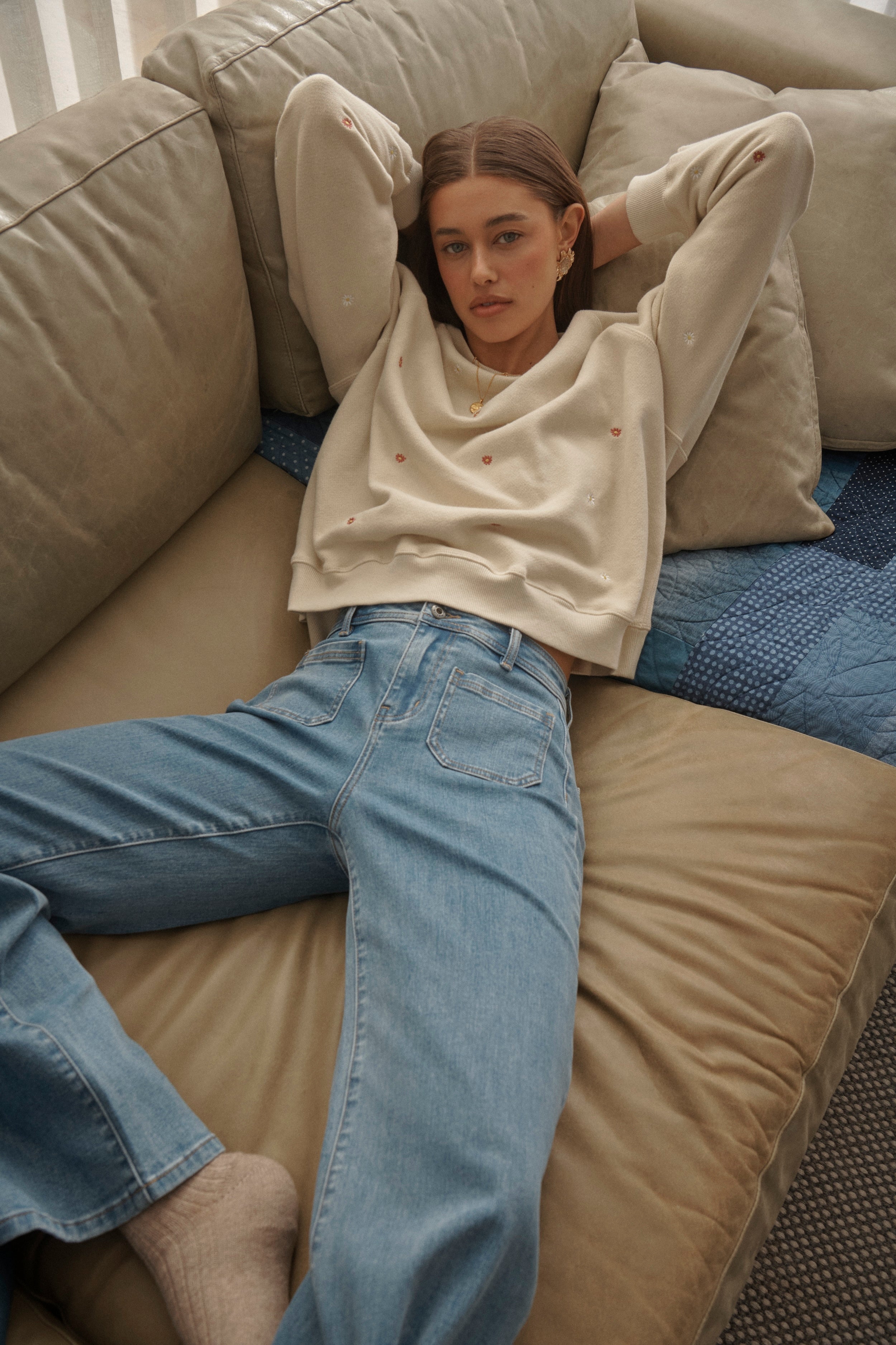 Patti Sweatshirt | Daisy - Vanilla - Kireina Australia