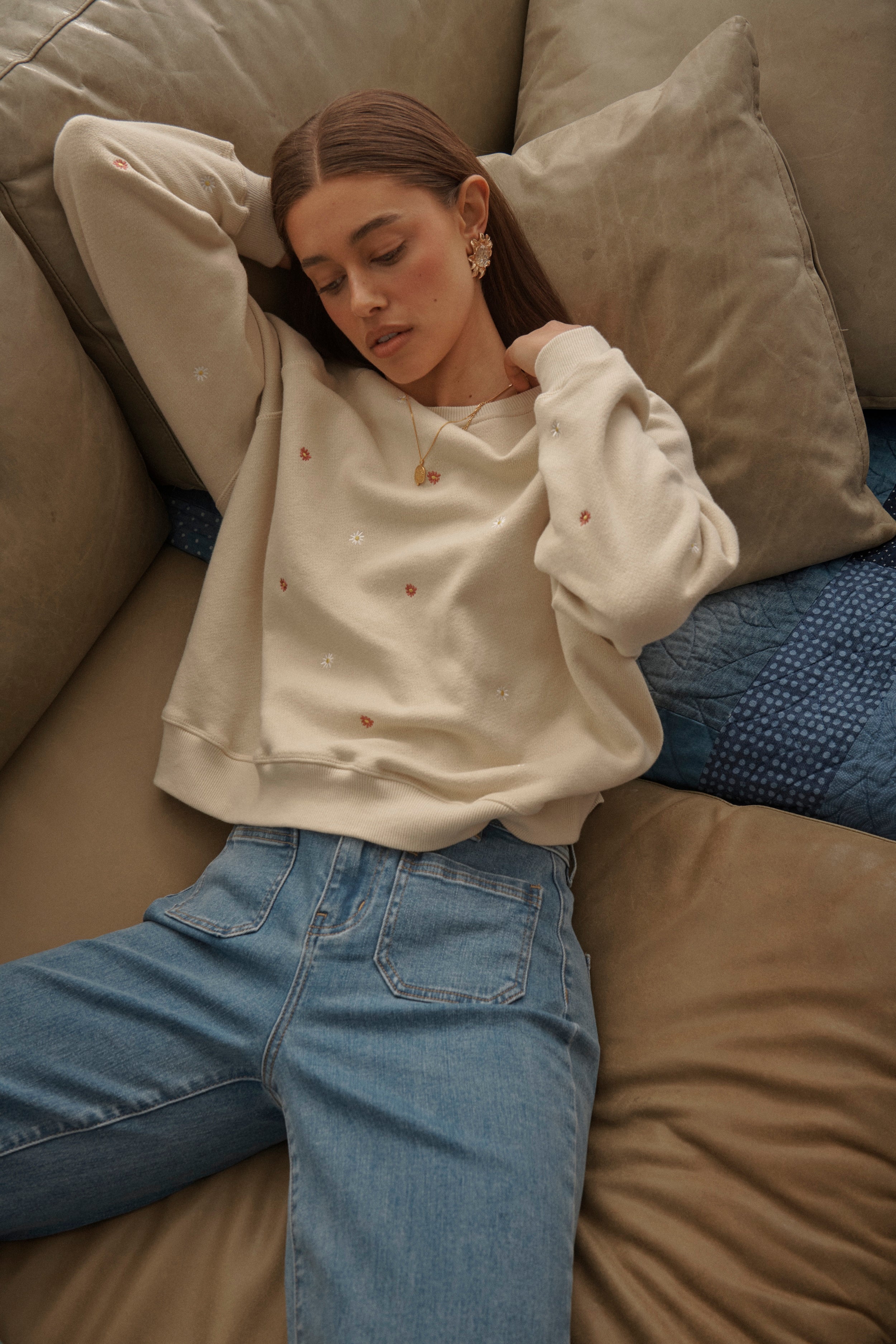 Patti Sweatshirt | Daisy - Vanilla - Kireina Australia