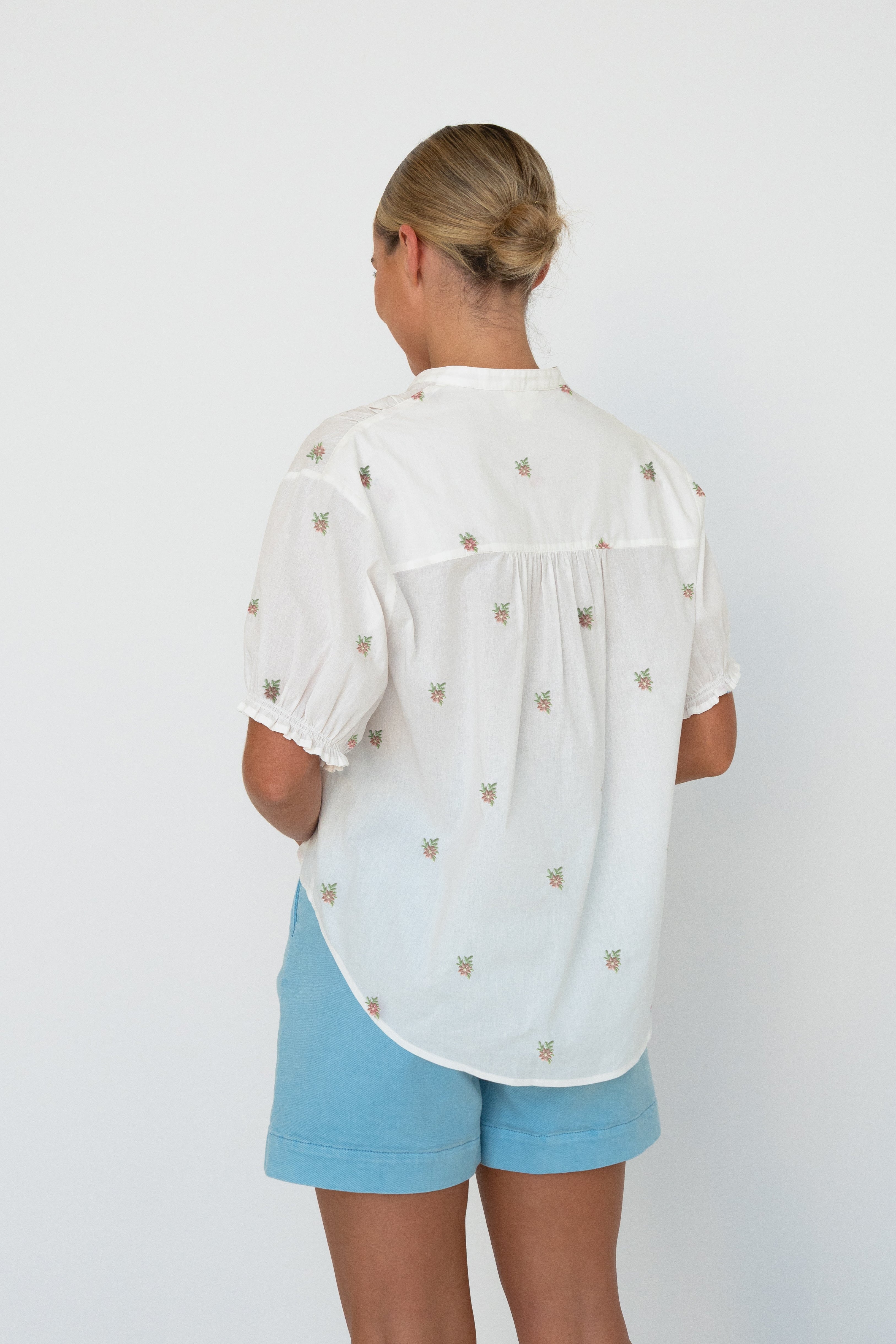 Mariana Shirt - White w/Pink Flowers
